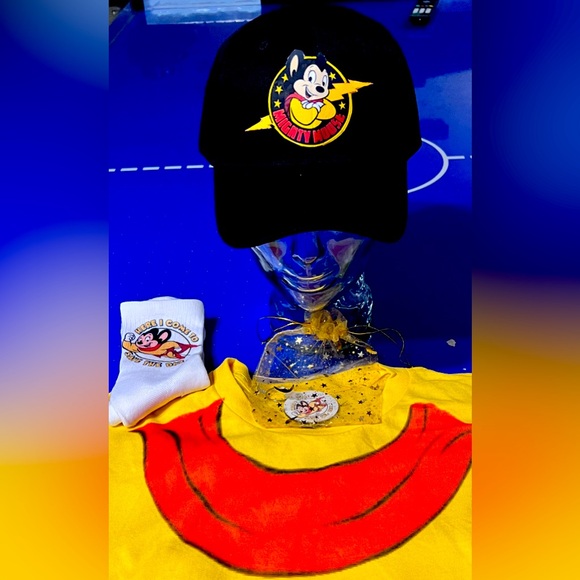 Mighty Mouse costume - Picture 3 of 11